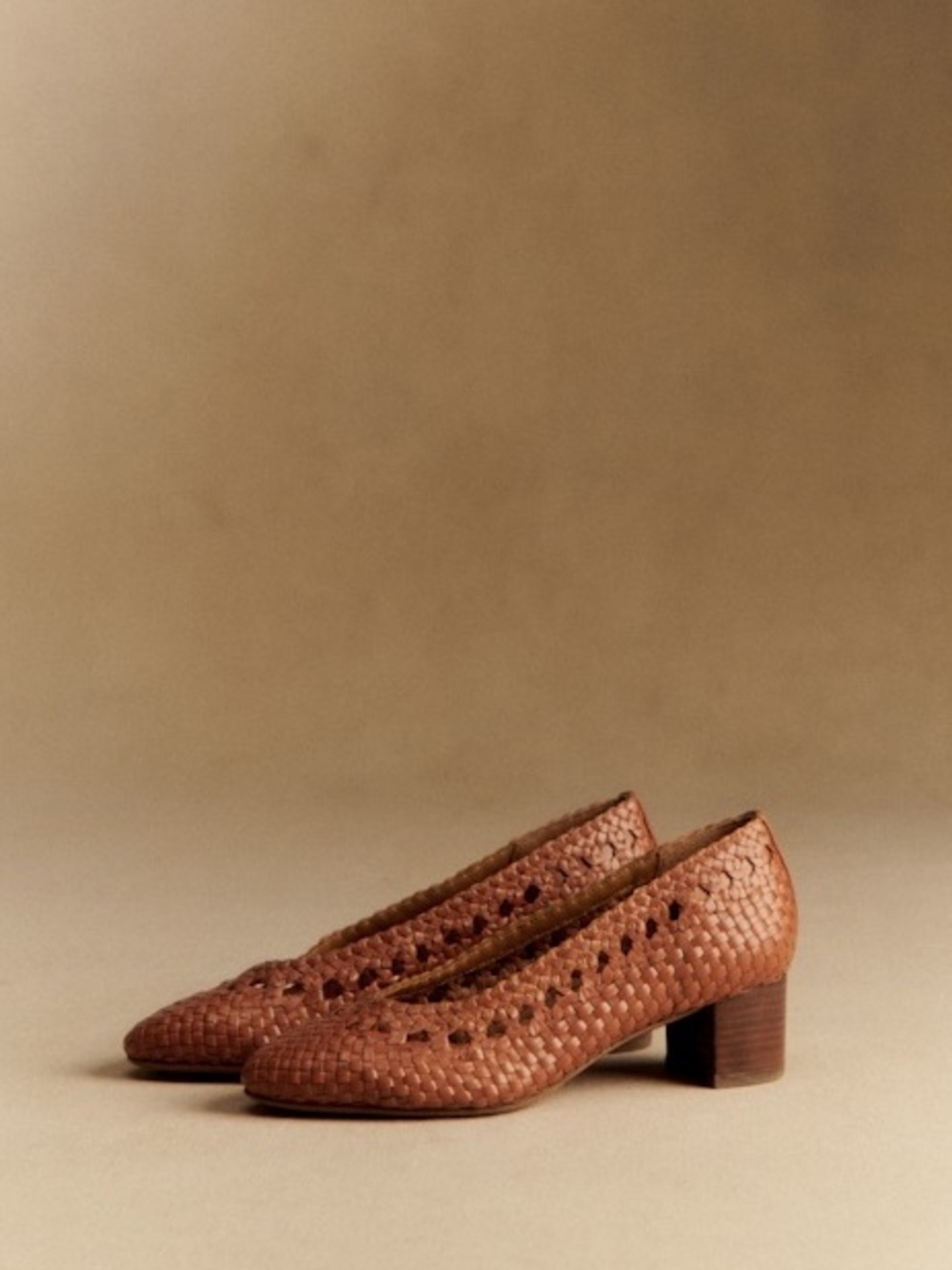 Sézane Anya Heels in Smooth Camel Braided FR 39 / US 8 - Picture 2 of 7